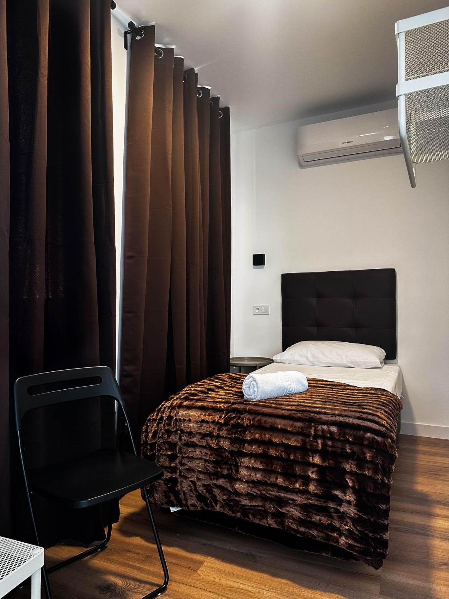 Hostal Arenal מדריד מראה חיצוני תמונה